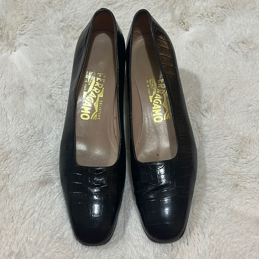 Ferragamo Womens heeled shoes